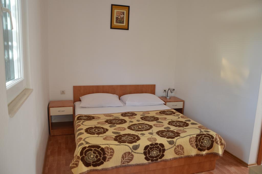 Apartments Andrea Drvenik  Phòng bức ảnh