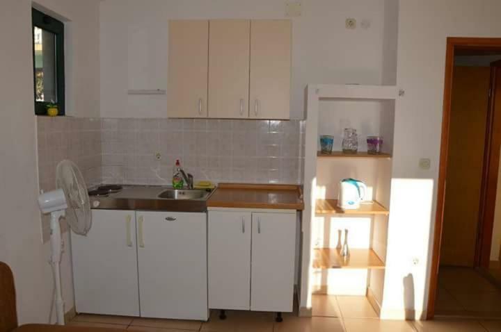 Apartments Andrea Drvenik  Ngoại thất bức ảnh